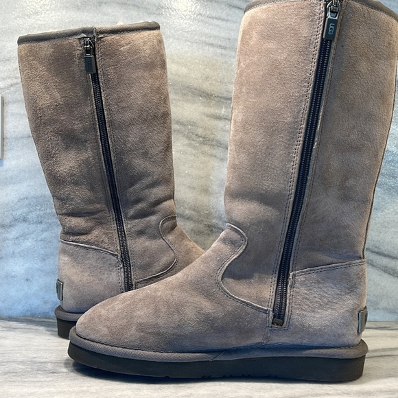 UGG Tall gray suede boots, size 6 / EU 37 - Picture 4 of 9